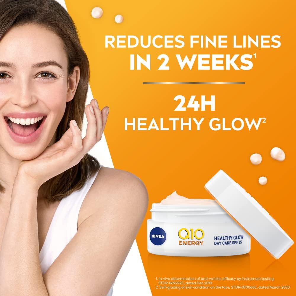 NIVEA Q10 Anti-Wrinkle Energy Radiance Boost Day Cream SPF 15 (50ml), Fast absorbing Anti-Wrinkle Moisturiser with Vitamin C, Day Cream for immediately refreshed and healthy glowing skin